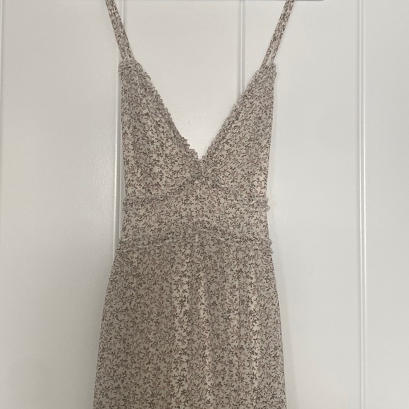 Summer dress. MIDI length. Brand new with tags. Medium. - Picture 3 of 6